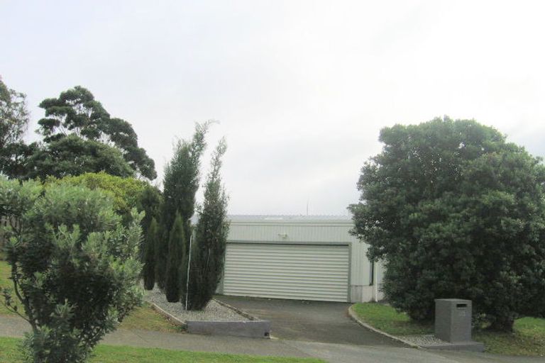Photo of property in 225 Staithes Drive South, Whitby, Porirua, 5024