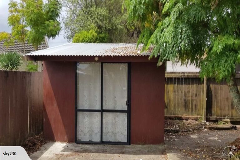 Photo of property in 63b/1 Colwill Road, Massey, Auckland, 0614