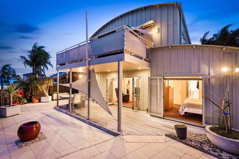 Photo of property in 44a Spinnaker Drive, Te Atatu Peninsula, Auckland, 0610