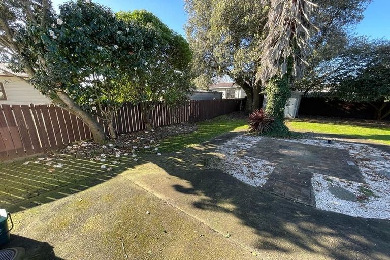 Photo of property in 4 Le Havre Place, Takanini, 2112