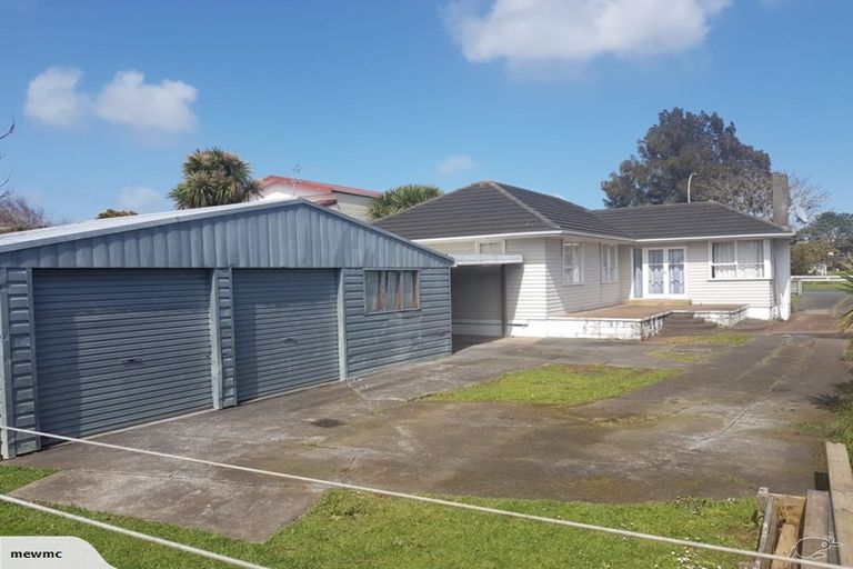 Photo of property in 14 Friesian Drive, Mangere, Auckland, 2022
