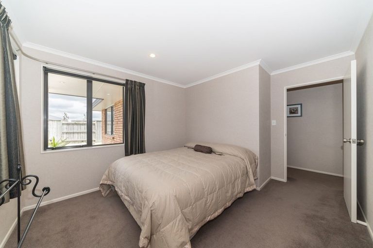 Photo of property in 10a Pegasus Place, Kelvin Grove, Palmerston North, 4414