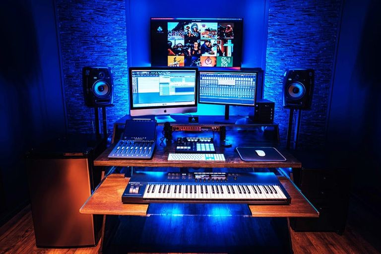 Photo of property in 128 Onepu Road, Lyall Bay, Wellington, 6022