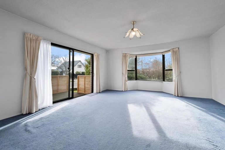 Photo of property in 2 Castile Place, Belfast, Christchurch, 8051