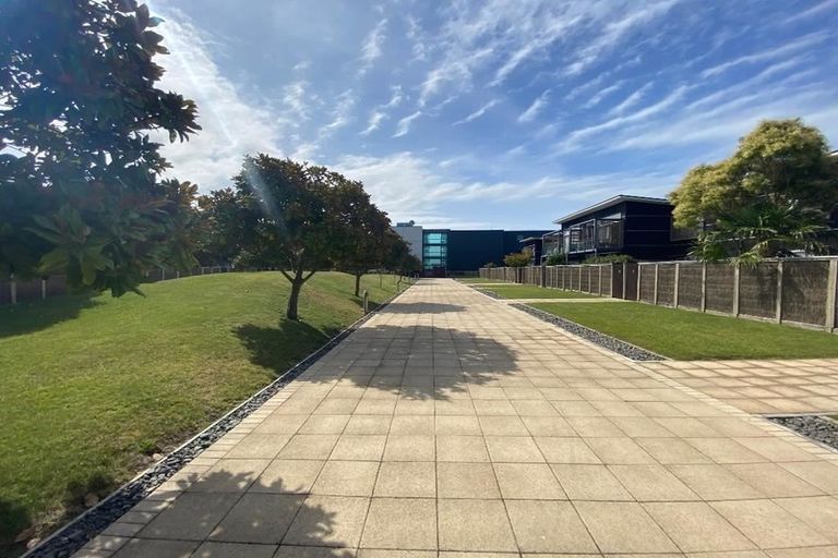 Photo of property in The Terraces, 20/9 Humber Street, Pandora, Napier, 4110