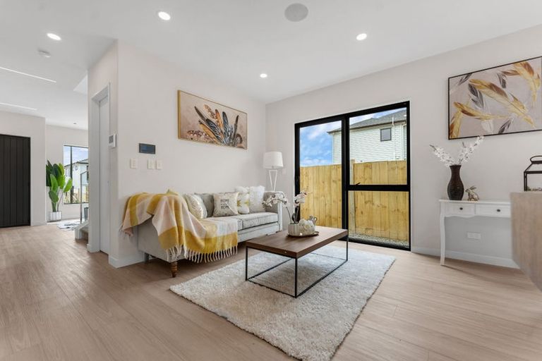 Photo of property in 22 Black Shed Road, Flat Bush, Auckland, 2019