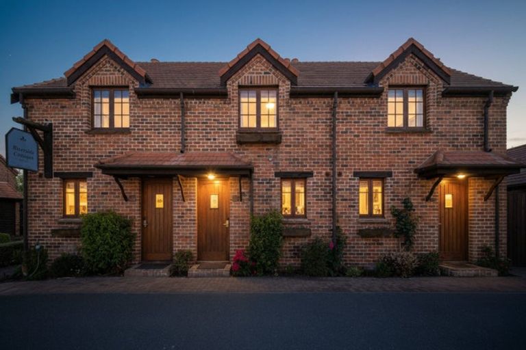 Photo of property in Riverside Cottages, 2/7 Quiet Woman Way, Monaco, Nelson, 7011