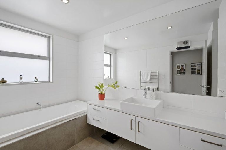 Photo of property in 15 Teagarden Close, Mairehau, Christchurch, 8052