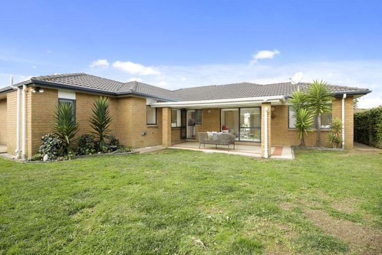 Photo of property in 24 Donegal Park Drive, Flat Bush, Auckland, 2019