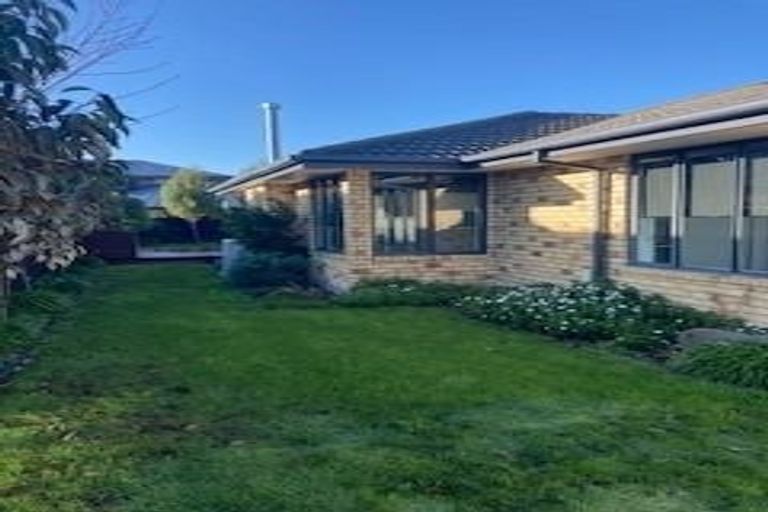 Photo of property in 7 Sedgemoor Close, Burwood, Christchurch, 8083