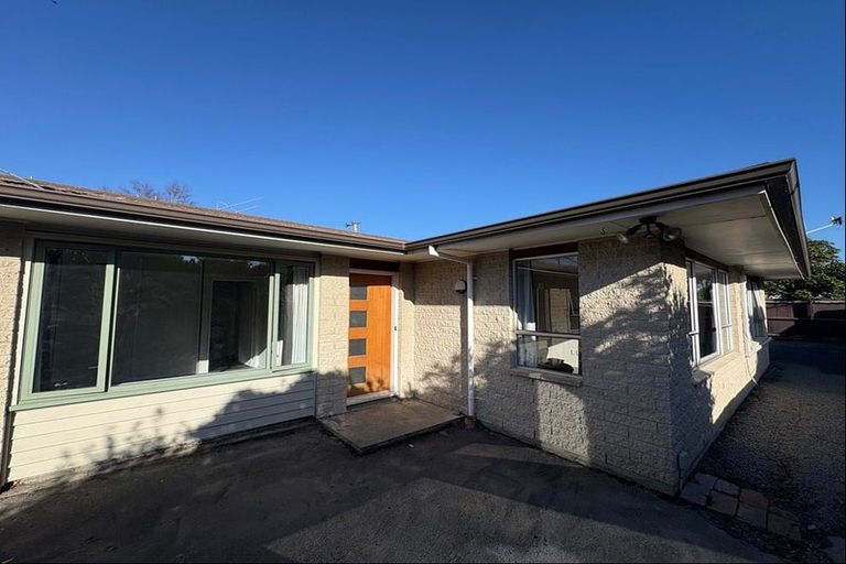 Photo of property in 3/39 Waimairi Road, Upper Riccarton, Christchurch, 8041