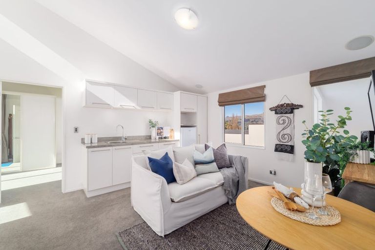 Photo of property in 92f Governors Bay Road, Cass Bay, Lyttelton, 8971