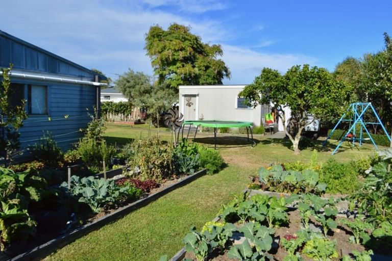 Photo of property in 25 Lemon Street, Otaki, 5512