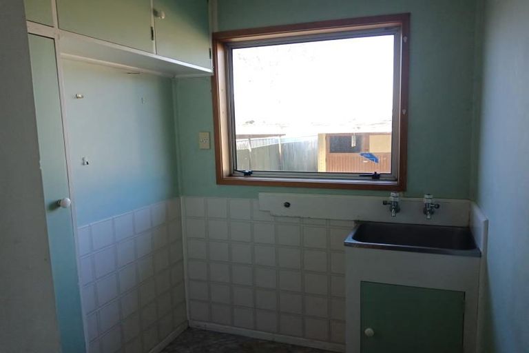 Photo of property in 10 Matthews Road, Wainuiomata, Lower Hutt, 5014
