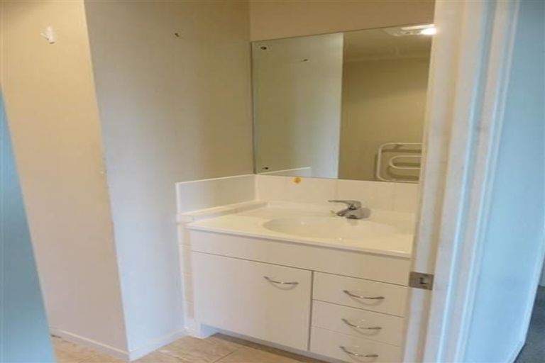 Photo of property in 189 Sturges Road, Henderson, Auckland, 0612