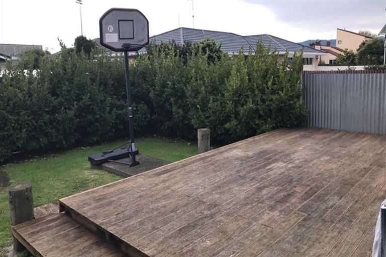 Photo of property in 42 Durham Street, Levin, 5510