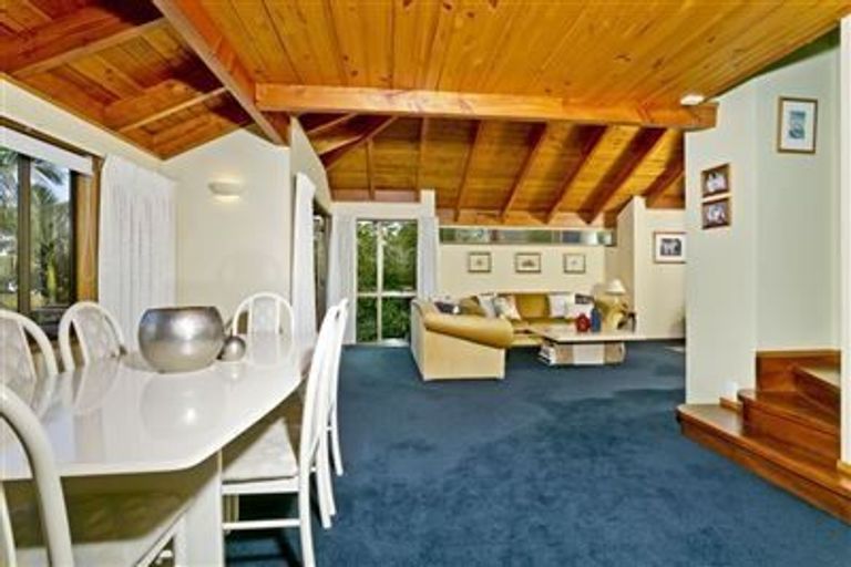 Photo of property in 3/14 Marama Street, Castor Bay, Auckland, 0620