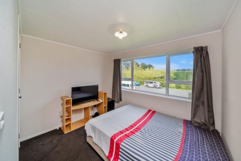 Photo of property in 21 Manawapou Road, Hawera, 4610