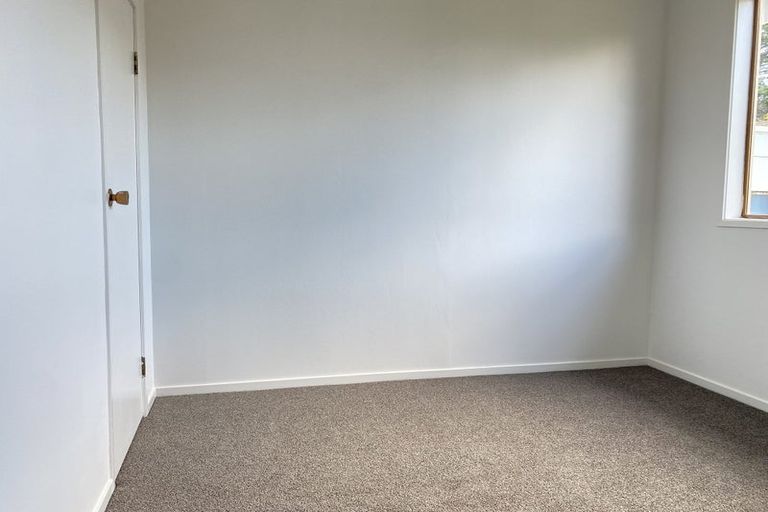 Photo of property in 1 Heathberry Close, Papatoetoe, Auckland, 2025