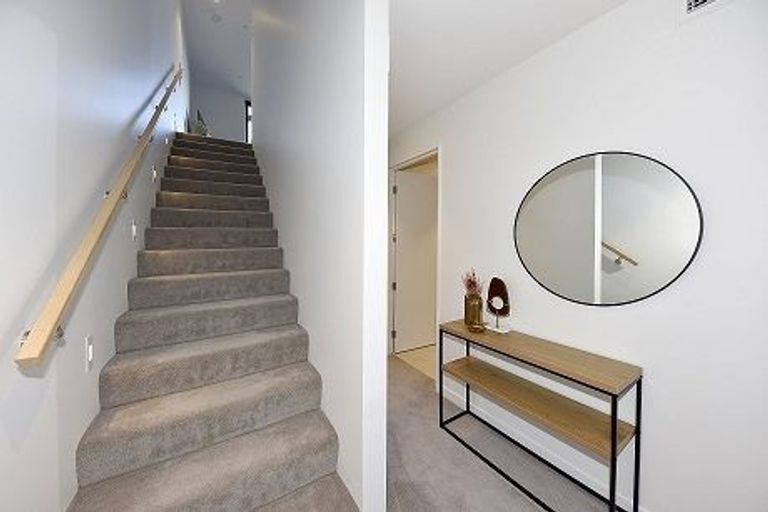 Photo of property in 3/25 Latimer Square, Christchurch Central, Christchurch, 8011