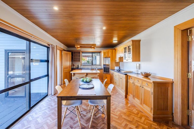 Photo of property in 28 Coughtrey Street, Saint Clair, Dunedin, 9012