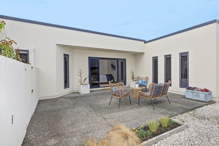 Photo of property in 13 Palmbrook Avenue, Havelock North, 4130