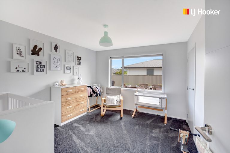 Photo of property in 8 Roblyn Place, Mosgiel, 9024