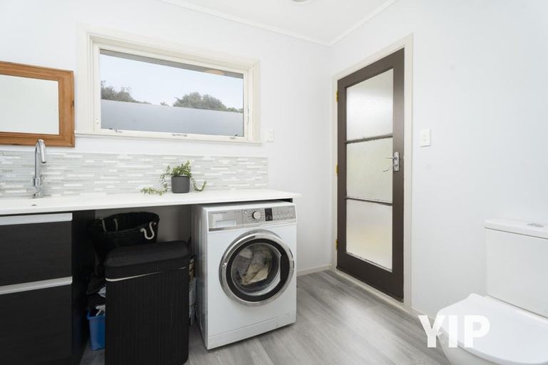 Photo of property in 7b Jay Street, Paparangi, Wellington, 6037