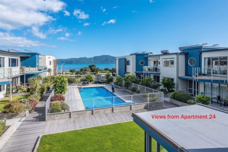 Photo of property in 4-u24 Seaview Road, Paraparaumu Beach, Paraparaumu, 5032