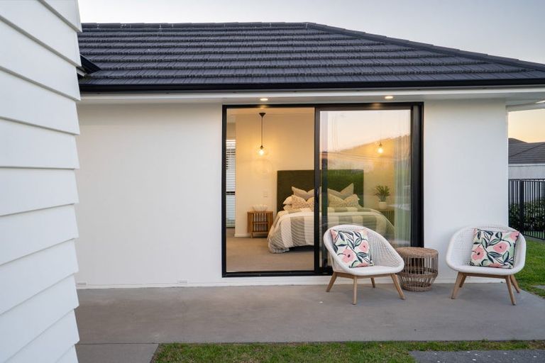 Photo of property in 2 Moemoea Place, Cambridge, 3434