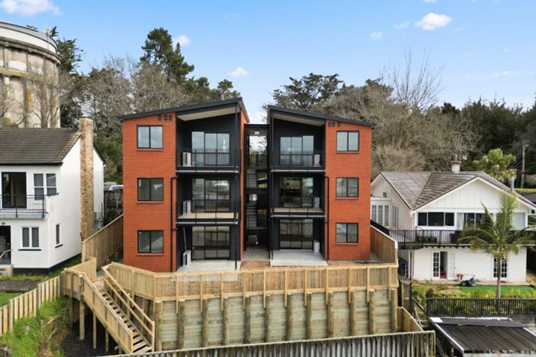 Photo of property in 5/12 Ruakiwi Road, Hamilton Lake, Hamilton, 3204