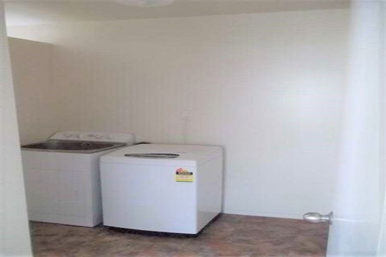 Photo of property in 3 Inverness Avenue, Hamilton East, Hamilton, 3216