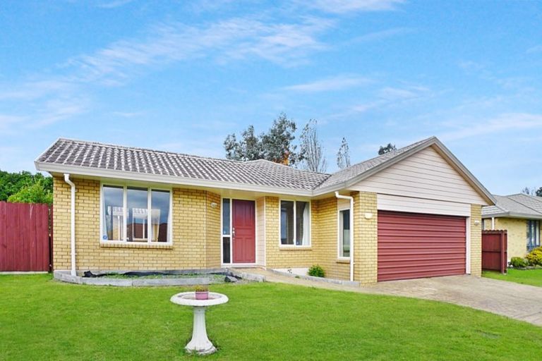 Photo of property in 104 Kingdale Road, Henderson, Auckland, 0610