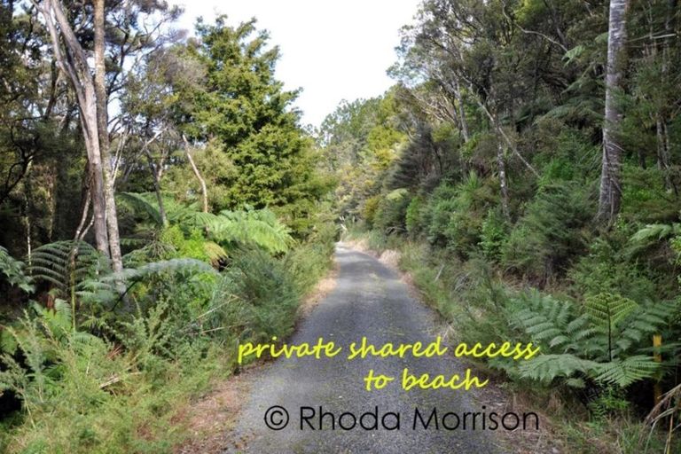 Photo of property in 8 Te Wairoa Lane, Tinopai, 0593