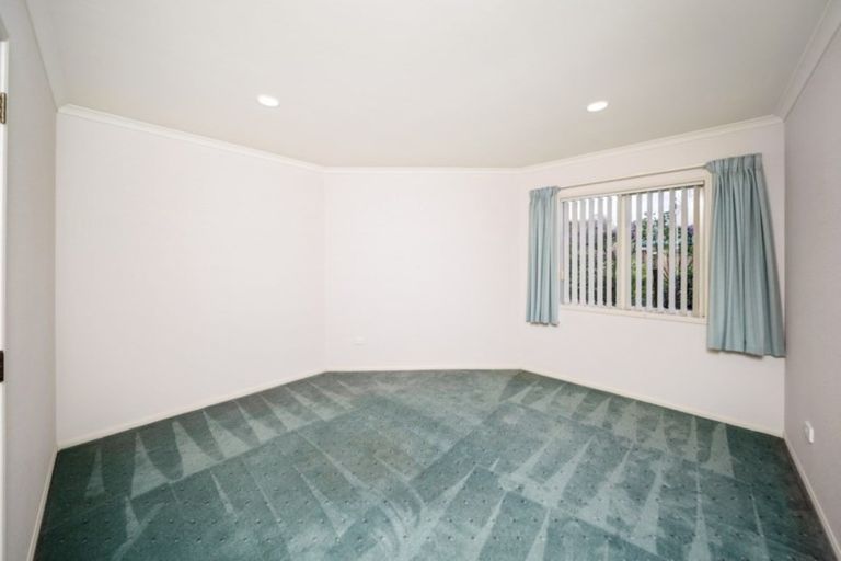 Photo of property in 20 Verona Place, Stratford, 4332