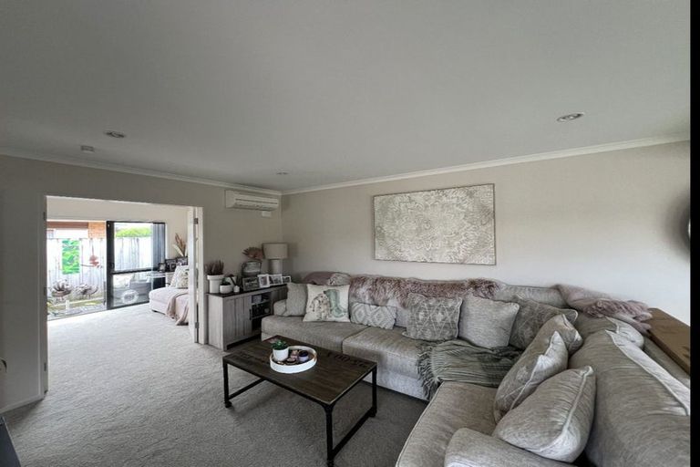 Photo of property in Rangeview Villas, 4/9 Fuller Close, Levin, 5510