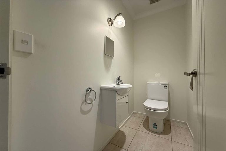 Photo of property in 18 Sinclair Street, Ebdentown, Upper Hutt, 5018