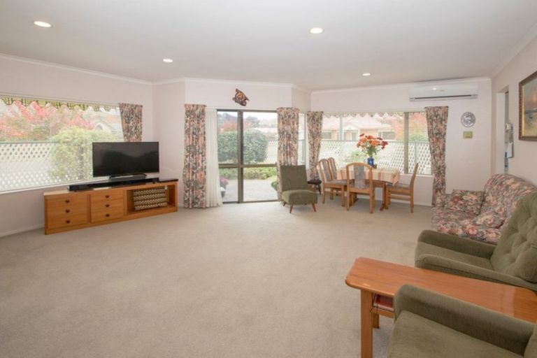 Photo of property in 15 Beaufort Mews, Taradale, Napier, 4112