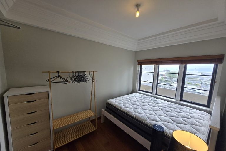 Photo of property in Westhaven Apartments, 10/127u Molesworth Street, Thorndon, Wellington, 6011