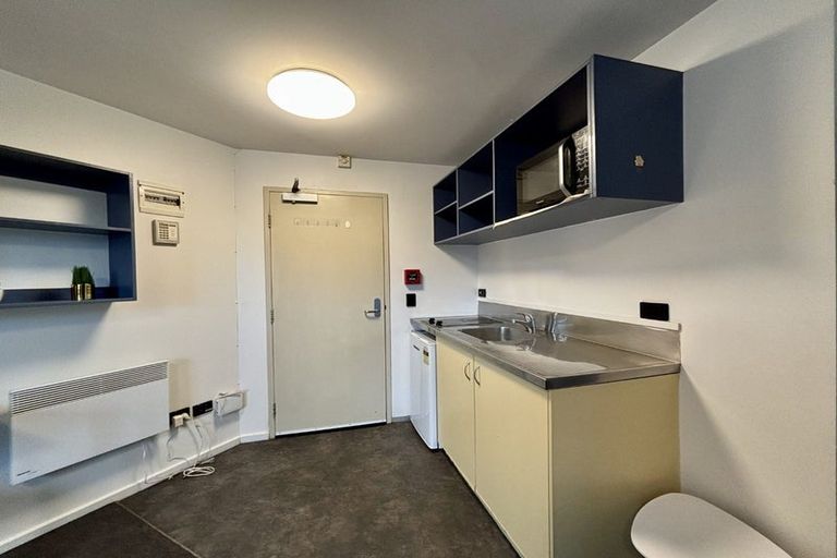 Photo of property in Basin Reserve Complex, 56/4 Sussex Street, Mount Cook, Wellington, 6021