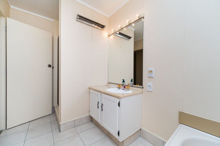 Photo of property in 54 Pencarrow Street, Highbury, Palmerston North, 4412