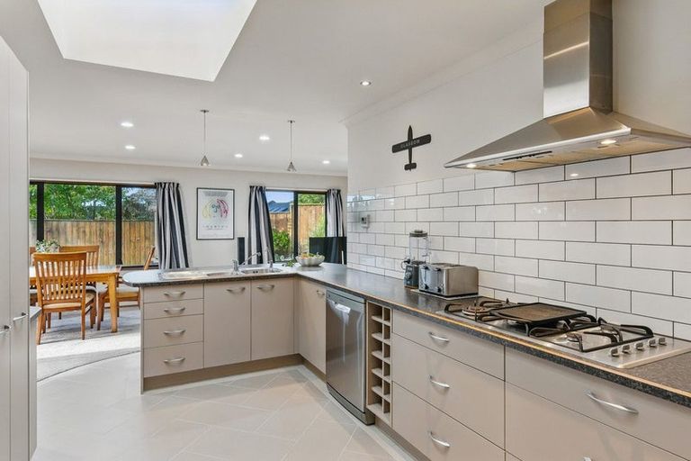 Photo of property in 5 Cadastral Court, Paraparaumu, 5032