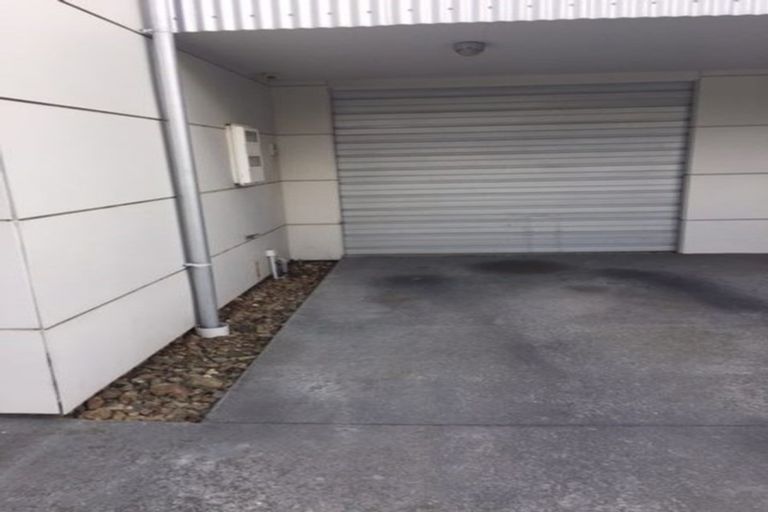 Photo of property in 14 Defoe Place, Waltham, Christchurch, 8023