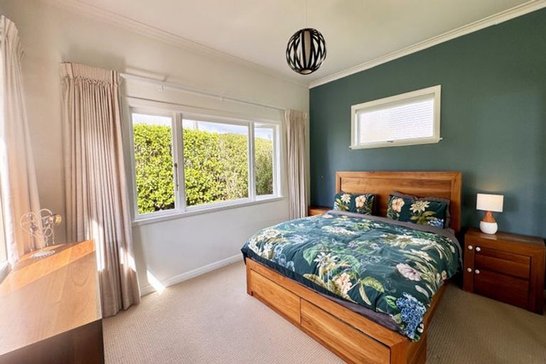 Photo of property in 43 Balmain Road, Birkenhead, Auckland, 0626