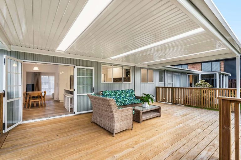 Photo of property in 10 Fratley Avenue, Farm Cove, Auckland, 2012