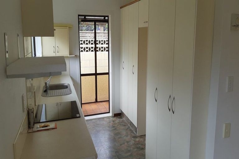 Photo of property in 6c Holsworthy Road, Lower Vogeltown, New Plymouth, 4310