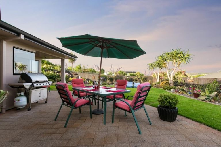 Photo of property in 4 Orion Drive, Welcome Bay, Tauranga, 3112