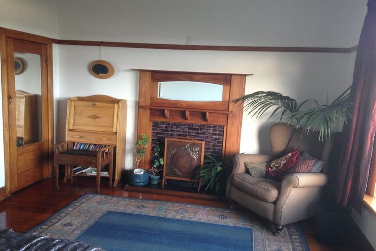 Photo of property in 5 Grosvenor Terrace, Wadestown, Wellington, 6012