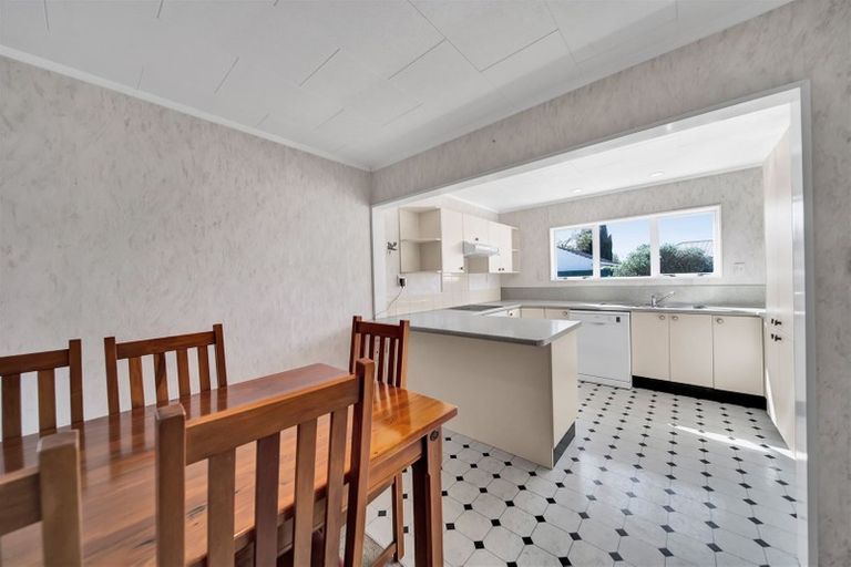 Photo of property in 38 Murray Avenue, Hawera, 4610