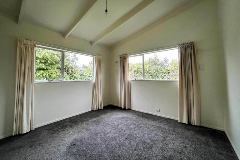 Photo of property in 18a Kiharoa Street, Otaki Beach, Otaki, 5512